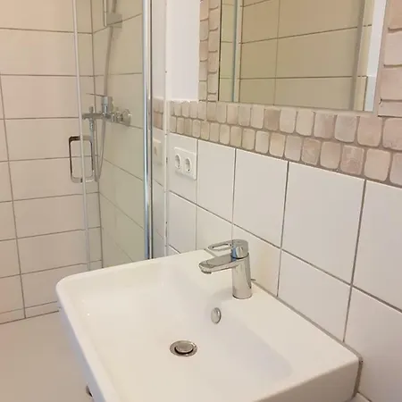 Benderstrasse * דיסלדורף